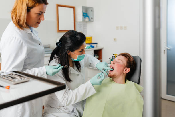 Best Emergency Tooth Extraction in Junction City, OR